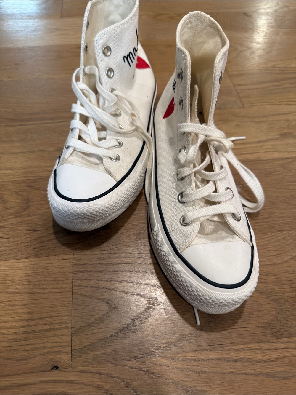 White High-Top Canvas Sneakers with Red Heart Accent - Picture 2 of 3